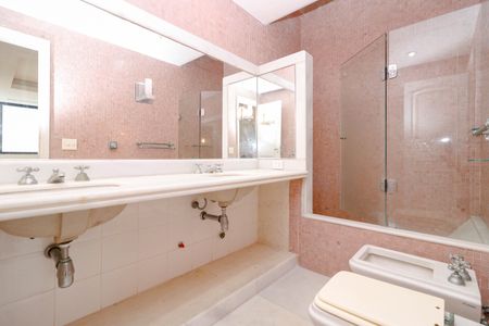 Apartamento para alugar com 626m², 4 quartos e 3 vagasBanheiro do Quarto 4