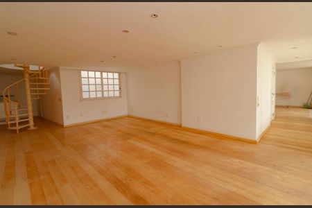 Apartamento para alugar com 626m², 4 quartos e 3 vagasSala