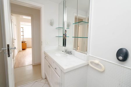 Apartamento para alugar com 626m², 4 quartos e 3 vagasBanheiro do Quarto 3