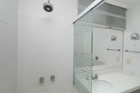 Apartamento para alugar com 626m², 4 quartos e 3 vagasBanheiro do Quarto 2