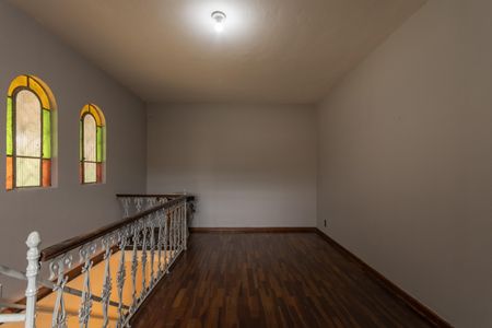 Sala de casa para alugar com 3 quartos, 360m² em Itatiaia, Belo Horizonte