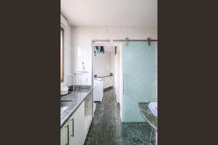 Apartamento à venda com 135m², 4 quartos e 3 vagas Apartamento à venda com 135m², 4 quartos e 3 vagasCozinha