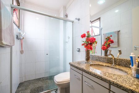 Apartamento à venda com 135m², 4 quartos e 3 vagas Apartamento à venda com 135m², 4 quartos e 3 vagasBanheiro da Suíte