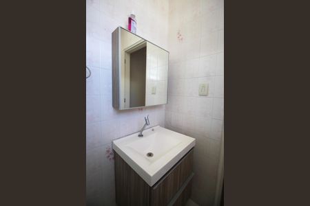 Casa à venda com 181m², 2 quartos e 2 vagasBanheiro do Quarto 2