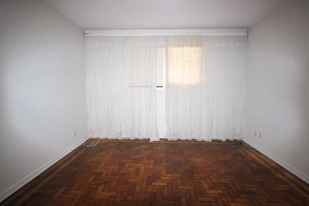 Quarto 1 de casa à venda com 2 quartos, 181m² em Jardim Londrina, São Paulo