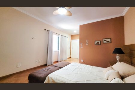 Casa de condomínio à venda com 700m², 5 quartos e 5 vagasSuíte 2