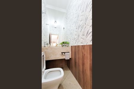 Casa de condomínio à venda com 700m², 5 quartos e 5 vagasLavabo