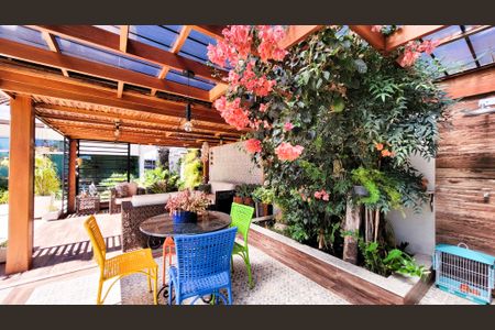 Casa de condomínio à venda com 700m², 5 quartos e 5 vagasJardim