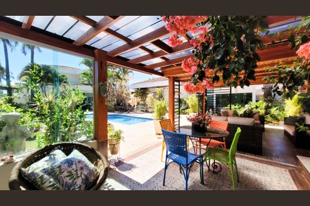 Casa de condomínio à venda com 700m², 5 quartos e 5 vagasJardim