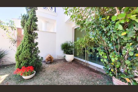 Casa de condomínio à venda com 700m², 5 quartos e 5 vagasJardim