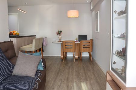 Apartamento à venda com 65m², 2 quartos e 1 vagaSala