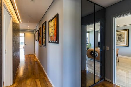 Apartamento à venda com 252m², 3 quartos e 4 vagasCorredor