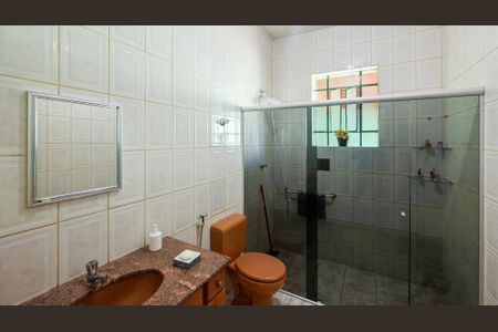 Casa à venda com 346m², 3 quartos e 4 vagas Casa à venda com 346m², 3 quartos e 4 vagasBanheiro Social