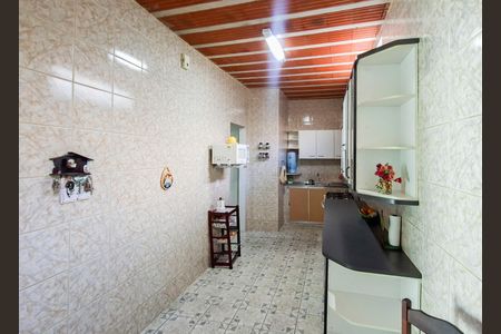 Casa à venda com 346m², 3 quartos e 4 vagas Casa à venda com 346m², 3 quartos e 4 vagasCozinha