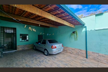 Casa à venda com 346m², 3 quartos e 4 vagas Casa à venda com 346m², 3 quartos e 4 vagasÁrea Externa