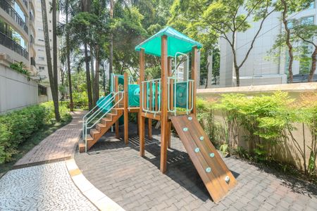 Apartamento à venda com 139m², 3 quartos e 2 vagasÁrea comum - Playground