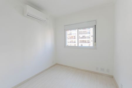 Apartamento à venda com 139m², 3 quartos e 2 vagasSuíte 1