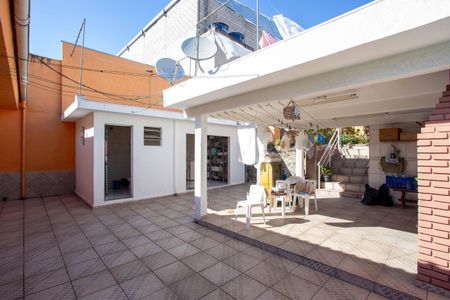 Casa à venda com 320m², 4 quartos e 3 vagasÁrea Externa