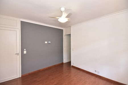 Casa de condomínio para alugar com 300m², 4 quartos e 5 vagasSuíte 2