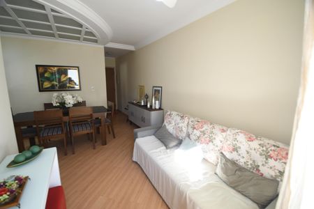 Sala de apartamento à venda com 3 quartos, 69m² em Vila Nova Teixeira, Campinas