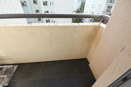 Sala Sacada de apartamento à venda com 3 quartos, 69m² em Vila Nova Teixeira, Campinas