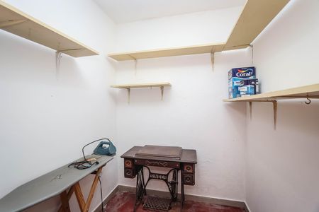 Casa à venda com 120m², 2 quartos e 1 vagaQuarto de Serviço