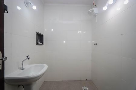 Casa à venda com 120m², 2 quartos e 1 vagaBanheiro