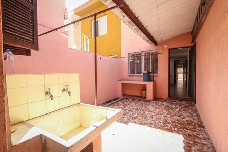 Casa à venda com 120m², 2 quartos e 1 vagaLavanderia