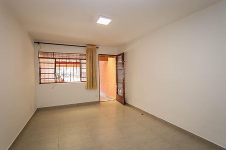 Sala de casa à venda com 2 quartos, 120m² em Jardim Monte Alegre, Taboão da Serra