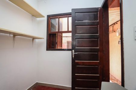 Casa à venda com 120m², 2 quartos e 1 vagaQuarto de Serviço