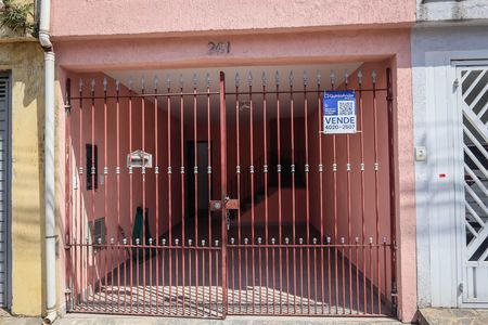 Casa à venda com 120m², 2 quartos e 1 vagaPlaca