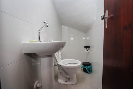 Casa à venda com 120m², 2 quartos e 1 vagaLavabo