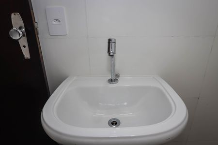 Casa à venda com 120m², 2 quartos e 1 vagaBanheiro