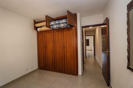 Casa à venda com 120m², 2 quartos e 1 vagaQuarto