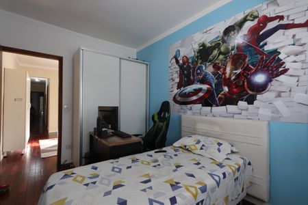 Casa à venda com 260m², 4 quartos e 2 vagasQuarto 