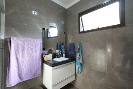 Casa à venda com 260m², 4 quartos e 2 vagasBanheiro Social