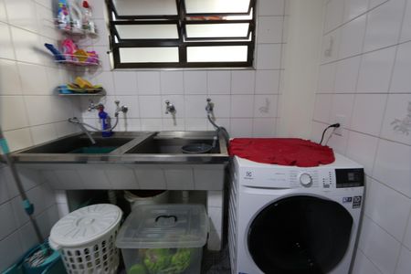 Casa à venda com 260m², 4 quartos e 2 vagasLavanderia