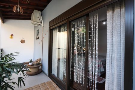 Casa à venda com 260m², 4 quartos e 2 vagasVaranda da Suíte 4