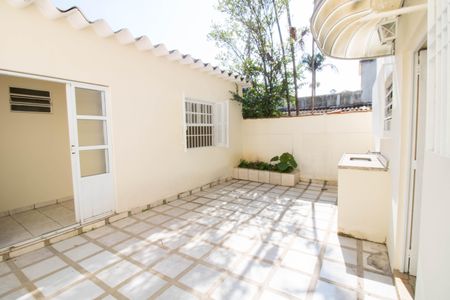 Casa à venda com 144m², 4 quartos e 2 vagasQuintal