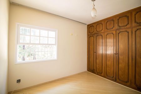 Casa à venda com 144m², 4 quartos e 2 vagasQuarto 1