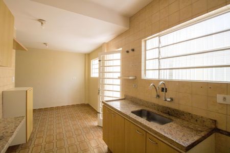 Casa à venda com 144m², 4 quartos e 2 vagasCozinha