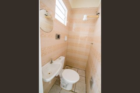 Casa à venda com 144m², 4 quartos e 2 vagasBanheiro de serviço