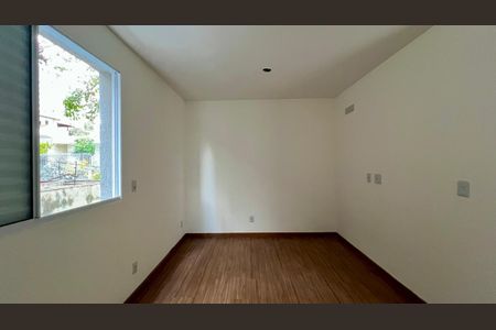 Apartamento à venda com 67m², 2 quartos e 2 vagasQuarto 2