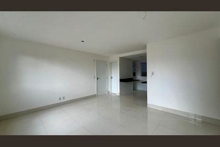 Sala de apartamento à venda com 2 quartos, 67m² em Vila Paris, Belo Horizonte
