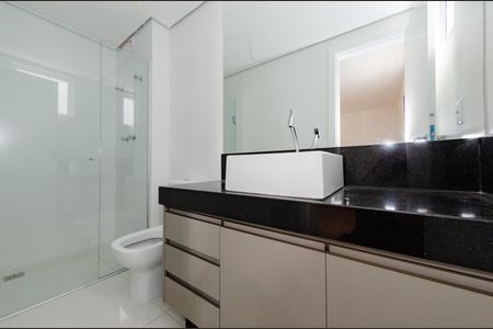 Apartamento à venda com 67m², 2 quartos e 2 vagas Apartamento à venda com 67m², 2 quartos e 2 vagasBanheiro suíte 2