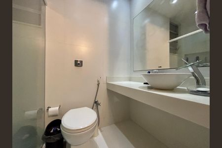 Apartamento à venda com 130m², 3 quartos e 1 vagaBanheiro - Suíte