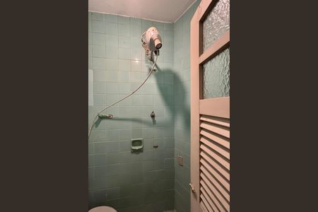 Apartamento à venda com 130m², 3 quartos e 1 vagaÁrea de serviço - banheiro