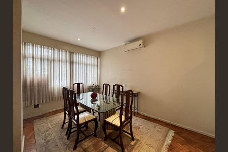 Apartamento à venda com 130m², 3 quartos e 1 vagaSala