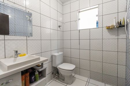 Casa à venda com 140m², 3 quartos e 2 vagas Casa à venda com 140m², 3 quartos e 2 vagasBanheiro