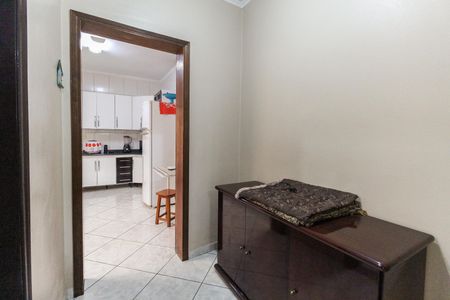 Casa à venda com 140m², 3 quartos e 2 vagas Casa à venda com 140m², 3 quartos e 2 vagasHall